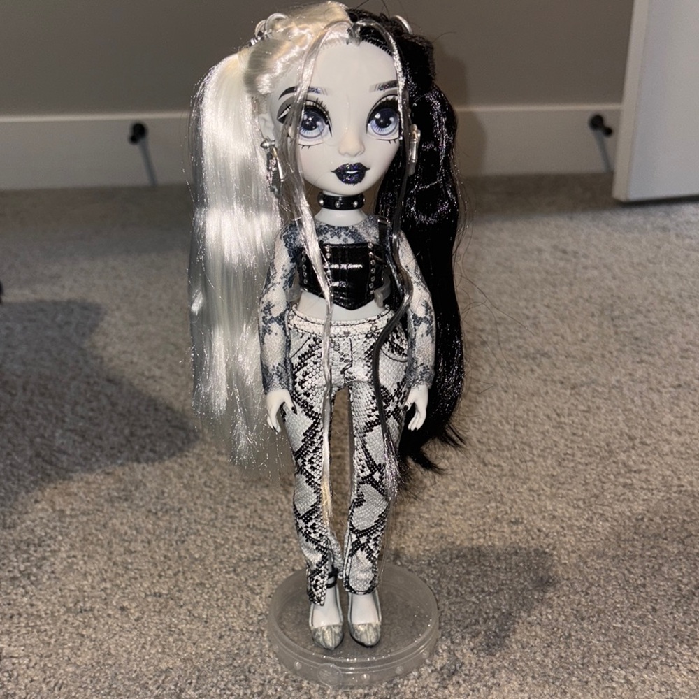 Shadow High Heather Grayson Doll
